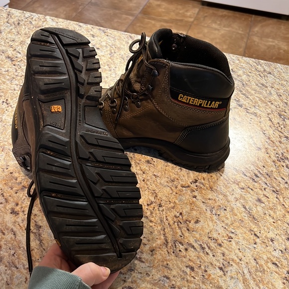 Caterpillar steel toe boots - Picture 3 of 5